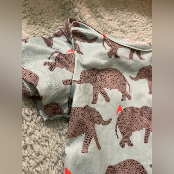 NWOT Baby Elephant and Bird Patterned Onesie - Picture 2 of 4